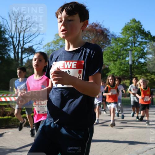 25.04.2025 - Das Zehntel Zöllner http://msf.ph/oto/7672939 26.04.2025 07:42:37 Laufen 3437 meine-sportfotos.de