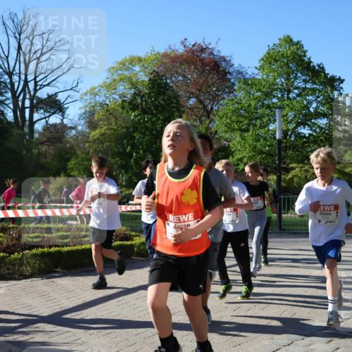 25.04.2025 - Das Zehntel Zöllner http://msf.ph/oto/7672956 26.04.2025 07:42:39 Laufen 2796 meine-sportfotos.de