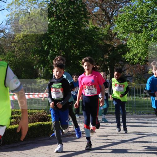 25.04.2025 - Das Zehntel Zöllner http://msf.ph/oto/7672978 26.04.2025 07:42:42 Laufen 3183, 3847, 3425, 2329 meine-sportfotos.de