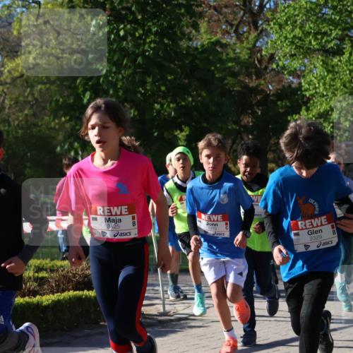 25.04.2025 - Das Zehntel Zöllner http://msf.ph/oto/7672981 26.04.2025 07:42:43 Laufen 986, 3847, 3425, 1979, 2329 meine-sportfotos.de