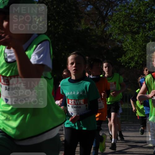 25.04.2025 - Das Zehntel Zöllner http://msf.ph/oto/7673021 26.04.2025 07:42:48 Laufen 1518, 1464, 1570 meine-sportfotos.de
