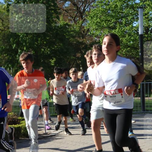 25.04.2025 - Das Zehntel Zöllner http://msf.ph/oto/7673043 26.04.2025 07:42:51 Laufen 2668, 3733, 591, 2851 meine-sportfotos.de