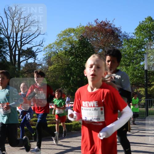 25.04.2025 - Das Zehntel Zöllner http://msf.ph/oto/7673073 26.04.2025 07:42:55 Laufen 8, 2468, 3908 meine-sportfotos.de