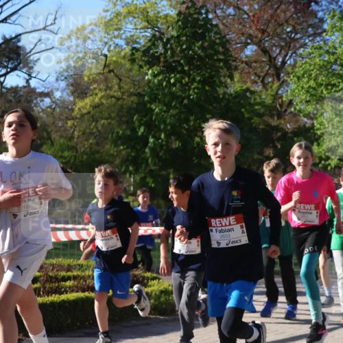 25.04.2025 - Das Zehntel Zöllner http://msf.ph/oto/7673084 26.04.2025 07:42:57 Laufen 2218, 2653, 3401 meine-sportfotos.de