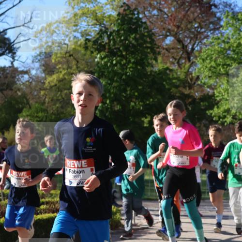 25.04.2025 - Das Zehntel Zöllner http://msf.ph/oto/7673089 26.04.2025 07:42:57 Laufen 3401, 2653 meine-sportfotos.de