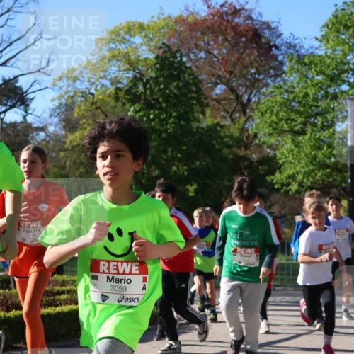 25.04.2025 - Das Zehntel Zöllner http://msf.ph/oto/7673105 26.04.2025 07:42:59 Laufen 3065, 3795, 3059 meine-sportfotos.de