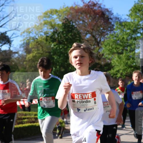 25.04.2025 - Das Zehntel Zöllner http://msf.ph/oto/7673119 26.04.2025 07:43:00 Laufen 2822 meine-sportfotos.de