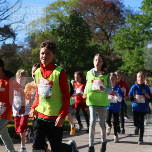 25.04.2025 - Das Zehntel Zöllner http://msf.ph/oto/7673141 26.04.2025 07:43:03 Laufen 683 meine-sportfotos.de