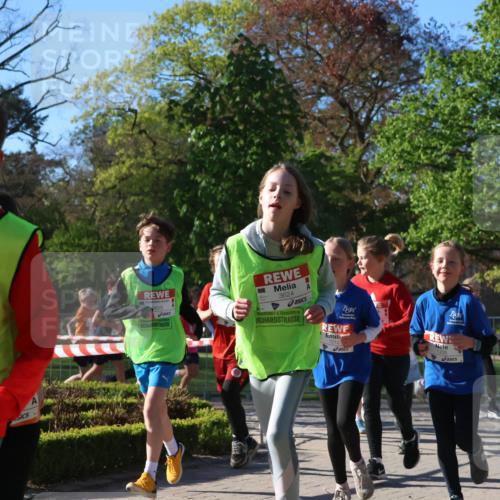 25.04.2025 - Das Zehntel Zöllner http://msf.ph/oto/7673146 26.04.2025 07:43:03 Laufen 3583, 3624, 1210 meine-sportfotos.de