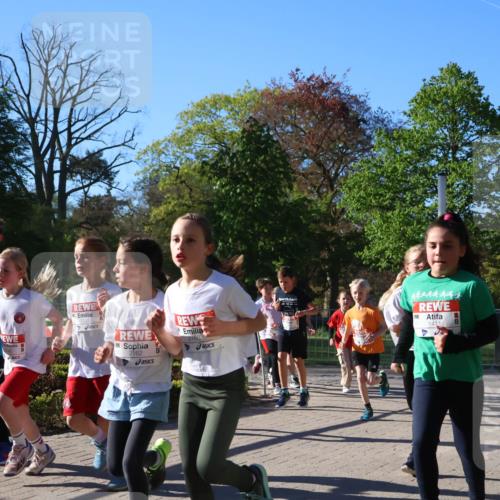 25.04.2025 - Das Zehntel Zöllner http://msf.ph/oto/7673179 26.04.2025 07:43:06 Laufen 1411, 2168, 2162 meine-sportfotos.de