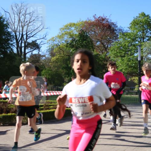25.04.2025 - Das Zehntel Zöllner http://msf.ph/oto/7673198 26.04.2025 07:43:08 Laufen  meine-sportfotos.de