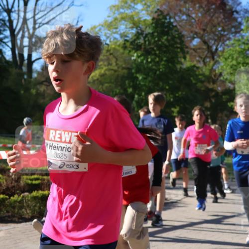 25.04.2025 - Das Zehntel Zöllner http://msf.ph/oto/7673214 26.04.2025 07:43:09 Laufen 3525 meine-sportfotos.de