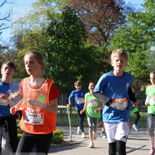 25.04.2025 - Das Zehntel Zöllner http://msf.ph/oto/7673315 26.04.2025 07:43:19 Laufen 2009, 2807, 2032 meine-sportfotos.de