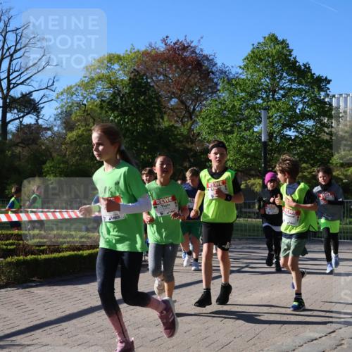 25.04.2025 - Das Zehntel Zöllner http://msf.ph/oto/7673332 26.04.2025 07:43:21 Laufen  meine-sportfotos.de