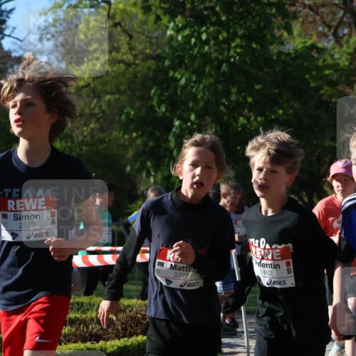 25.04.2025 - Das Zehntel Zöllner http://msf.ph/oto/7673409 26.04.2025 07:43:31 Laufen 2373, 2372, 2462, 2460 meine-sportfotos.de