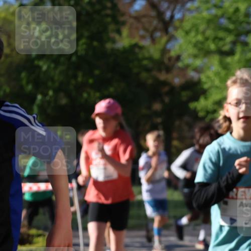 25.04.2025 - Das Zehntel Zöllner http://msf.ph/oto/7673416 26.04.2025 07:43:32 Laufen 2460 meine-sportfotos.de