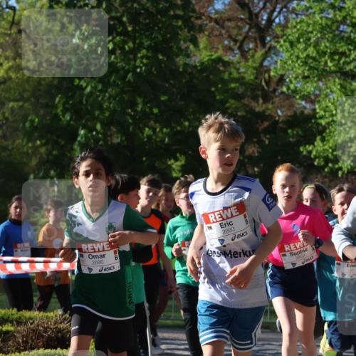 25.04.2025 - Das Zehntel Zöllner http://msf.ph/oto/7673429 26.04.2025 07:43:34 Laufen 883, 2690, 2693, 3483, 2692 meine-sportfotos.de