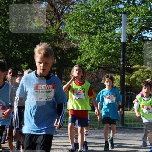 25.04.2025 - Das Zehntel Zöllner http://msf.ph/oto/7673465 26.04.2025 07:43:37 Laufen 3867, 3112, 2697, 3170, 1287 meine-sportfotos.de