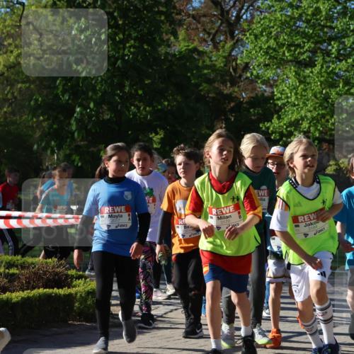 25.04.2025 - Das Zehntel Zöllner http://msf.ph/oto/7673474 26.04.2025 07:43:38 Laufen 346, 2017, 3170, 3184, 2084, 3165 meine-sportfotos.de