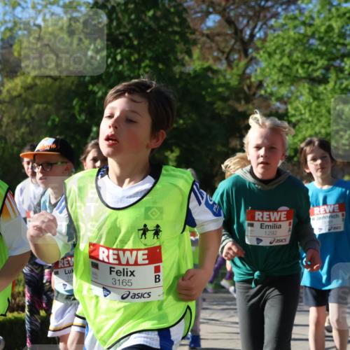 25.04.2025 - Das Zehntel Zöllner http://msf.ph/oto/7673489 26.04.2025 07:43:40 Laufen 3184, 31, 3165, 1292 meine-sportfotos.de