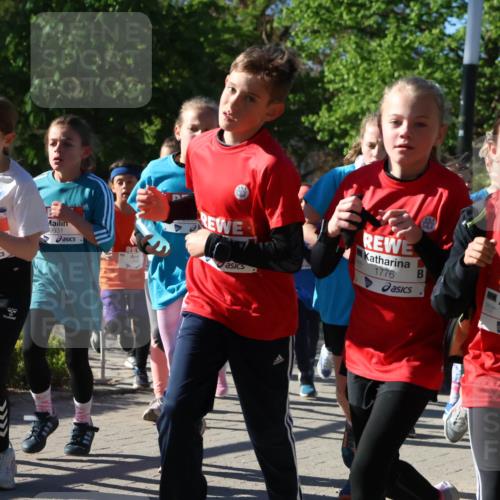 25.04.2025 - Das Zehntel Zöllner http://msf.ph/oto/7673518 26.04.2025 07:43:44 Laufen 3821, 2360, 9931, 1776, 1775 meine-sportfotos.de