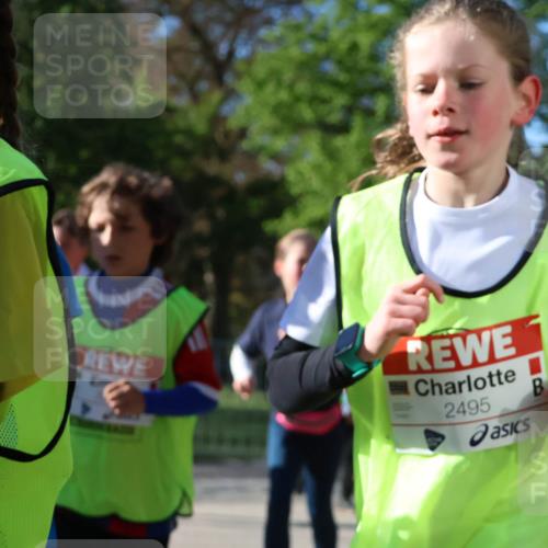 25.04.2025 - Das Zehntel Zöllner http://msf.ph/oto/7673535 26.04.2025 07:43:46 Laufen 2495 meine-sportfotos.de