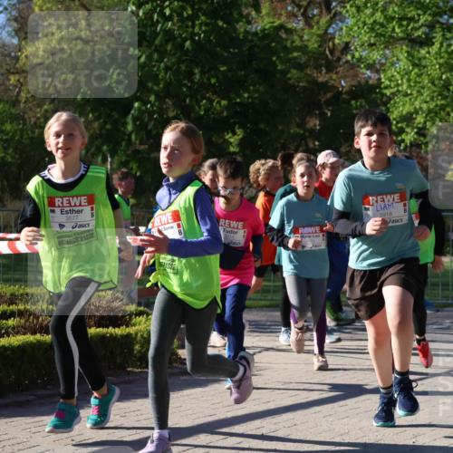25.04.2025 - Das Zehntel Zöllner http://msf.ph/oto/7673606 26.04.2025 07:43:54 Laufen 3577, 2918 meine-sportfotos.de