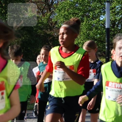 25.04.2025 - Das Zehntel Zöllner http://msf.ph/oto/7673630 26.04.2025 07:43:56 Laufen  meine-sportfotos.de