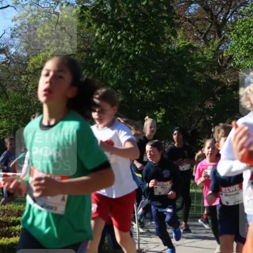 25.04.2025 - Das Zehntel Zöllner http://msf.ph/oto/7673700 26.04.2025 07:44:05 Laufen  meine-sportfotos.de