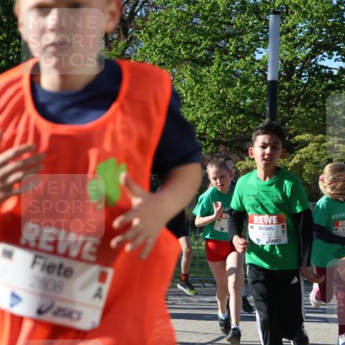 25.04.2025 - Das Zehntel Zöllner http://msf.ph/oto/7673706 26.04.2025 07:44:05 Laufen 2508, 1633, 4444, 2200 meine-sportfotos.de