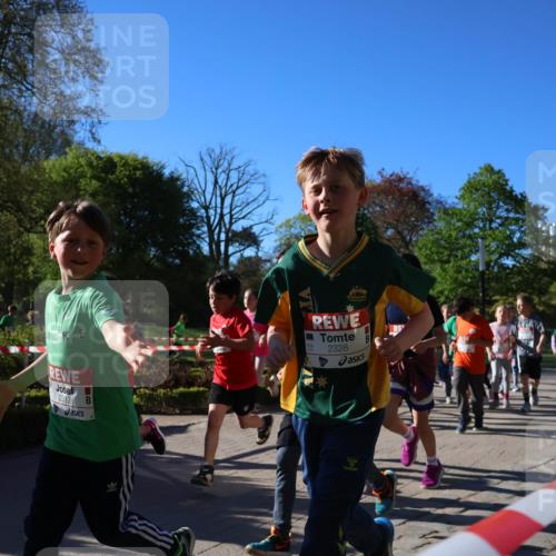 25.04.2025 - Das Zehntel Zöllner http://msf.ph/oto/7673765 26.04.2025 07:44:12 Laufen 2312, 2328 meine-sportfotos.de