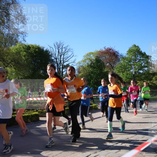 25.04.2025 - Das Zehntel Zöllner http://msf.ph/oto/7673804 26.04.2025 07:44:17 Laufen  meine-sportfotos.de