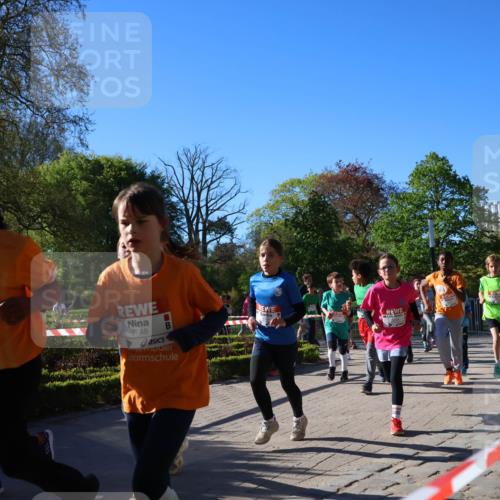 25.04.2025 - Das Zehntel Zöllner http://msf.ph/oto/7673807 26.04.2025 07:44:18 Laufen 3777, 3748 meine-sportfotos.de