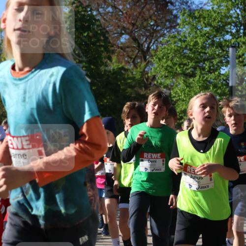 25.04.2025 - Das Zehntel Zöllner http://msf.ph/oto/7673852 26.04.2025 07:44:25 Laufen 1741, 851, 1625, 3156 meine-sportfotos.de