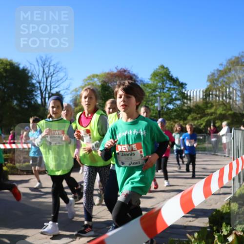 25.04.2025 - Das Zehntel Zöllner http://msf.ph/oto/7673868 26.04.2025 07:44:28 Laufen 1429 meine-sportfotos.de