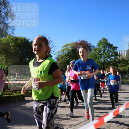 25.04.2025 - Das Zehntel Zöllner http://msf.ph/oto/7673877 26.04.2025 07:44:29 Laufen 202 meine-sportfotos.de