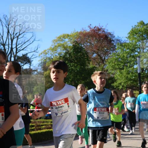 25.04.2025 - Das Zehntel Zöllner http://msf.ph/oto/7673895 26.04.2025 07:44:32 Laufen 2589, 2842, 3089 meine-sportfotos.de