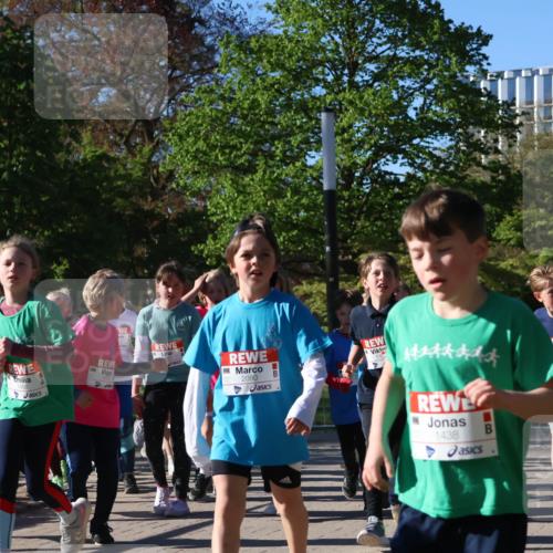 25.04.2025 - Das Zehntel Zöllner http://msf.ph/oto/7673899 26.04.2025 07:44:33 Laufen 3182, 2080, 110, 1438 meine-sportfotos.de