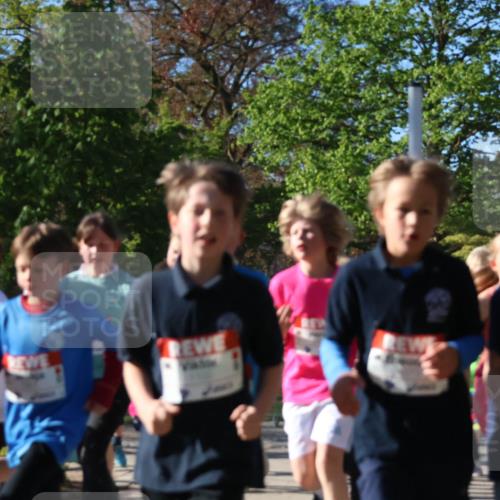 25.04.2025 - Das Zehntel Zöllner http://msf.ph/oto/7673910 26.04.2025 07:44:35 Laufen  meine-sportfotos.de