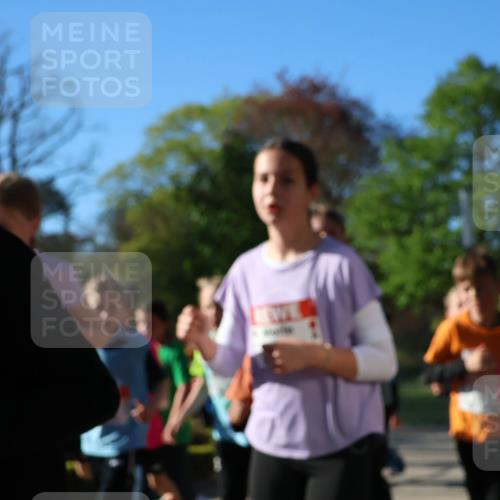 25.04.2025 - Das Zehntel Zöllner http://msf.ph/oto/7674079 26.04.2025 07:44:56 Laufen 458 meine-sportfotos.de