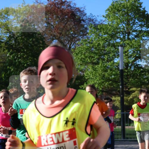 25.04.2025 - Das Zehntel Zöllner http://msf.ph/oto/7674090 26.04.2025 07:44:58 Laufen 200 meine-sportfotos.de