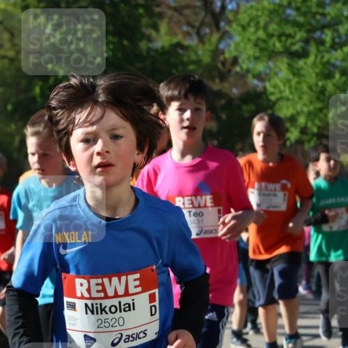 25.04.2025 - Das Zehntel Zöllner http://msf.ph/oto/7674106 26.04.2025 07:45:01 Laufen 3431, 2520, 2520 meine-sportfotos.de