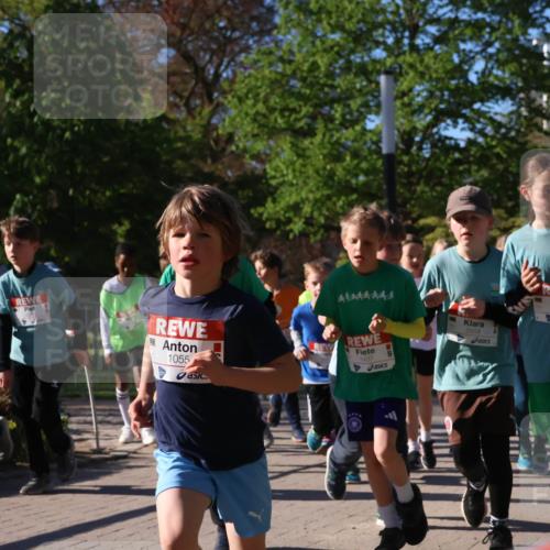25.04.2025 - Das Zehntel Zöllner http://msf.ph/oto/7674121 26.04.2025 07:45:02 Laufen 1055, 44444444, 1437, 2959, 2974 meine-sportfotos.de