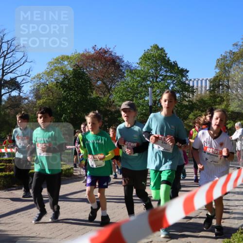 25.04.2025 - Das Zehntel Zöllner http://msf.ph/oto/7674125 26.04.2025 07:45:03 Laufen 2974 meine-sportfotos.de