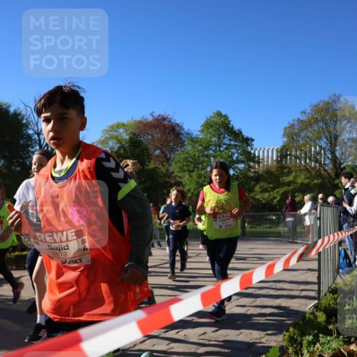 25.04.2025 - Das Zehntel Zöllner http://msf.ph/oto/7674144 26.04.2025 07:45:05 Laufen 2813 meine-sportfotos.de
