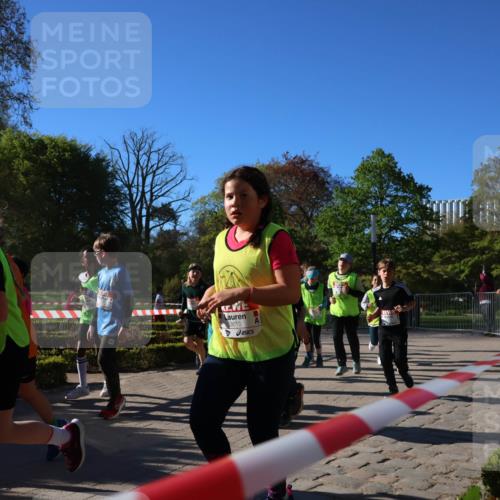 25.04.2025 - Das Zehntel Zöllner http://msf.ph/oto/7674150 26.04.2025 07:45:06 Laufen 3615 meine-sportfotos.de