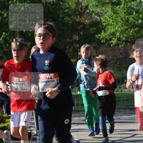 25.04.2025 - Das Zehntel Zöllner http://msf.ph/oto/7674179 26.04.2025 07:45:11 Laufen 83, 1786, 2657, 2786 meine-sportfotos.de
