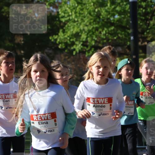 25.04.2025 - Das Zehntel Zöllner http://msf.ph/oto/7674220 26.04.2025 07:45:15 Laufen 3852, 2450, 2180, 2184, 2890, 1964 meine-sportfotos.de