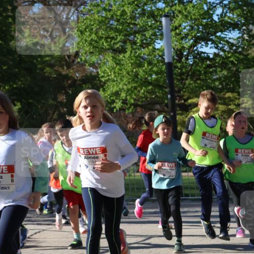25.04.2025 - Das Zehntel Zöllner http://msf.ph/oto/7674228 26.04.2025 07:45:16 Laufen 2180, 2184, 1564 meine-sportfotos.de