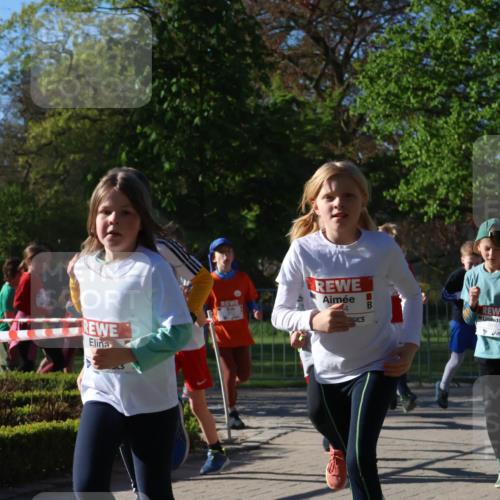 25.04.2025 - Das Zehntel Zöllner http://msf.ph/oto/7674233 26.04.2025 07:45:16 Laufen 2890 meine-sportfotos.de